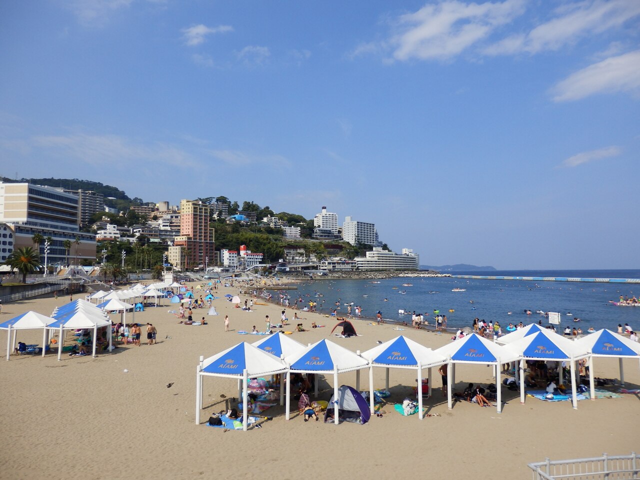 熱海サンビーチ（熱海市）の写真