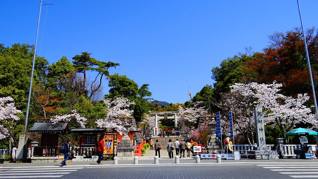 武田神社（甲府市）の写真